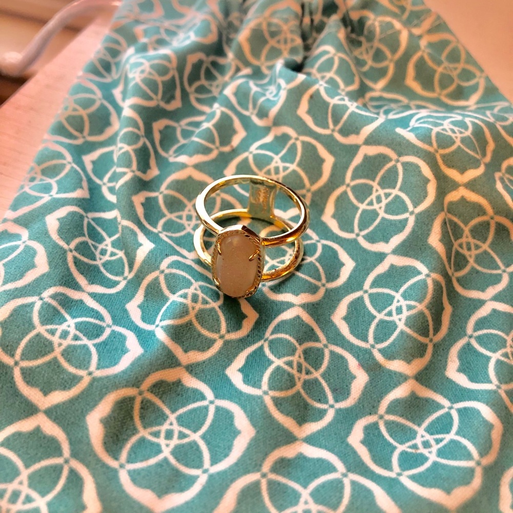Kendra Scott gold ring size 7